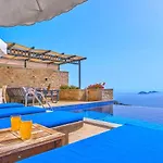 3 Bedroom Luxury With Private Pool Hot Tub *
