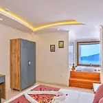 3 Bedroom Luxury With Private Pool Hot Tub Villa