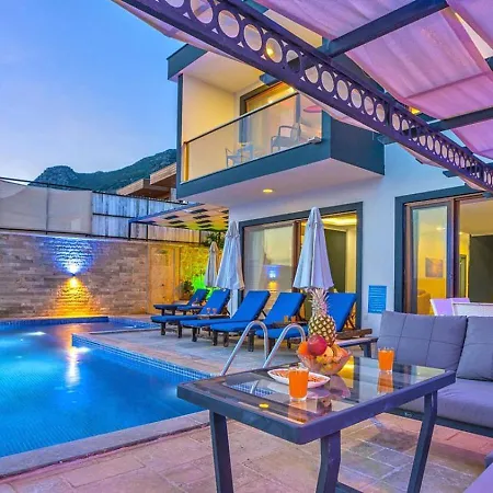 3 Bedroom Luxury With Private Pool Hot Tub Villa *