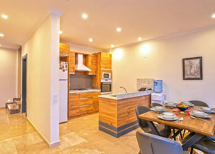 3 Bedroom Luxury With Private Pool Hot Tub Villa *
