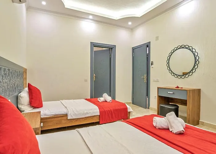 3 Bedroom Luxury With Private Pool Hot Tub Villa