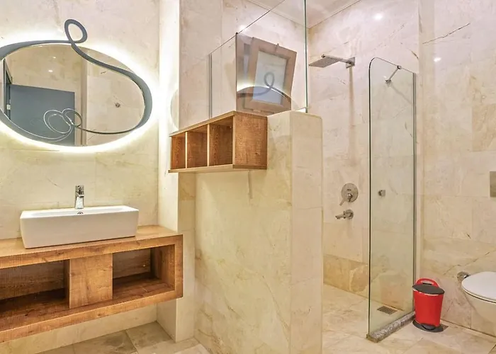 3 Bedroom Luxury With Private Pool Hot Tub