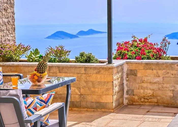 3 Bedroom Luxury With Private Pool Hot Tub *