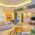 Вилла 3 Bedroom Luxury With Private Pool Hot Tub *