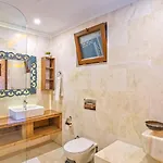 3 Bedroom Luxury With Private Pool Hot Tub Вилла