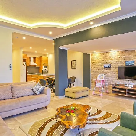 别墅 3 Bedroom Luxury With Private Pool Hot Tub *