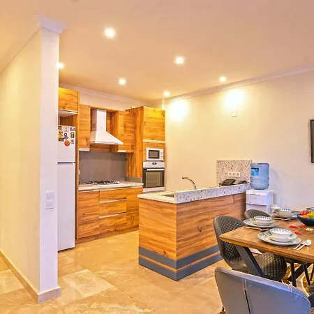 3 Bedroom Luxury With Private Pool Hot Tub Villa *