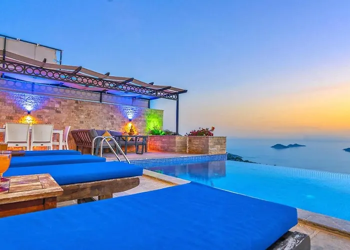 3 Bedroom Luxury With Private Pool Hot Tub Villa