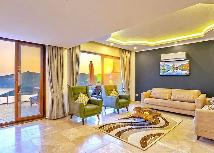Villa 3 Bedroom Luxury With Private Pool Hot Tub *