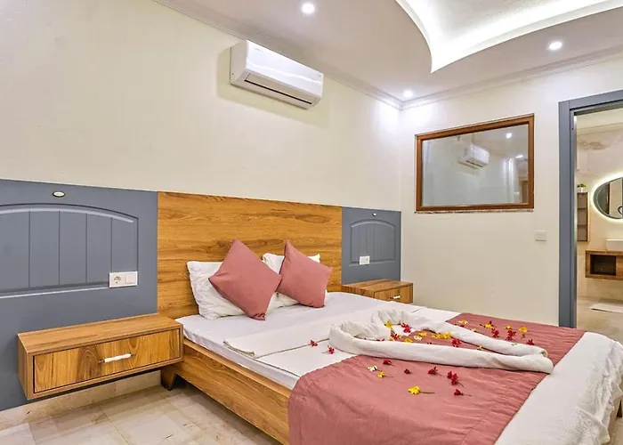 Villa 3 Bedroom Luxury With Private Pool Hot Tub Kalkan