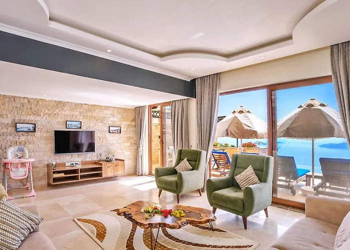 3 Bedroom Luxury With Private Pool Hot Tub Villa *