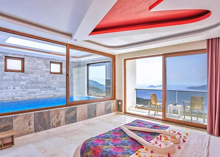 3 Bedroom Luxury With Private Pool Hot Tub Villa *