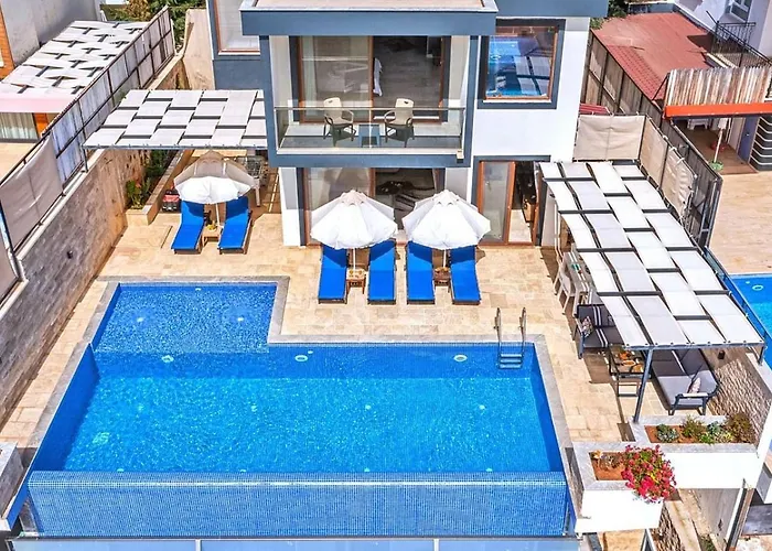 3 Bedroom Luxury With Private Pool Hot Tub Villa