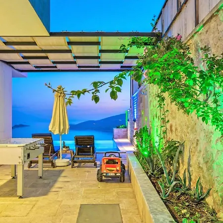 3 Bedroom Luxury With Private Pool Hot Tub