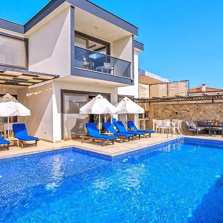 Βίλα 3 Bedroom Luxury With Private Pool Hot Tub *